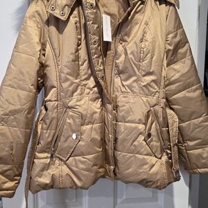 New York & Co. Women's Gold Puffer Jacket w/belt and detachable hood Size M.